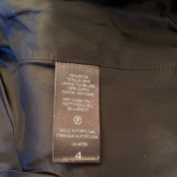 Smythe Houndstooth Blazer with Black Velvet Collar and Gold Buttons - Picture 9 of 9